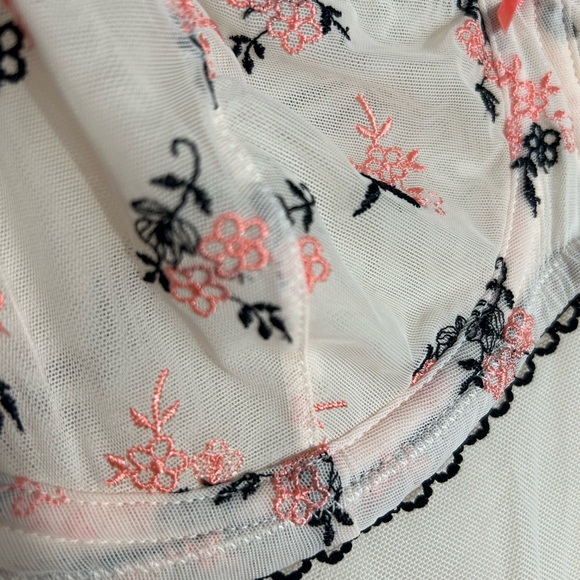 ADORE ME size medium Floral Lace Trim Chemise - Picture 4 of 7